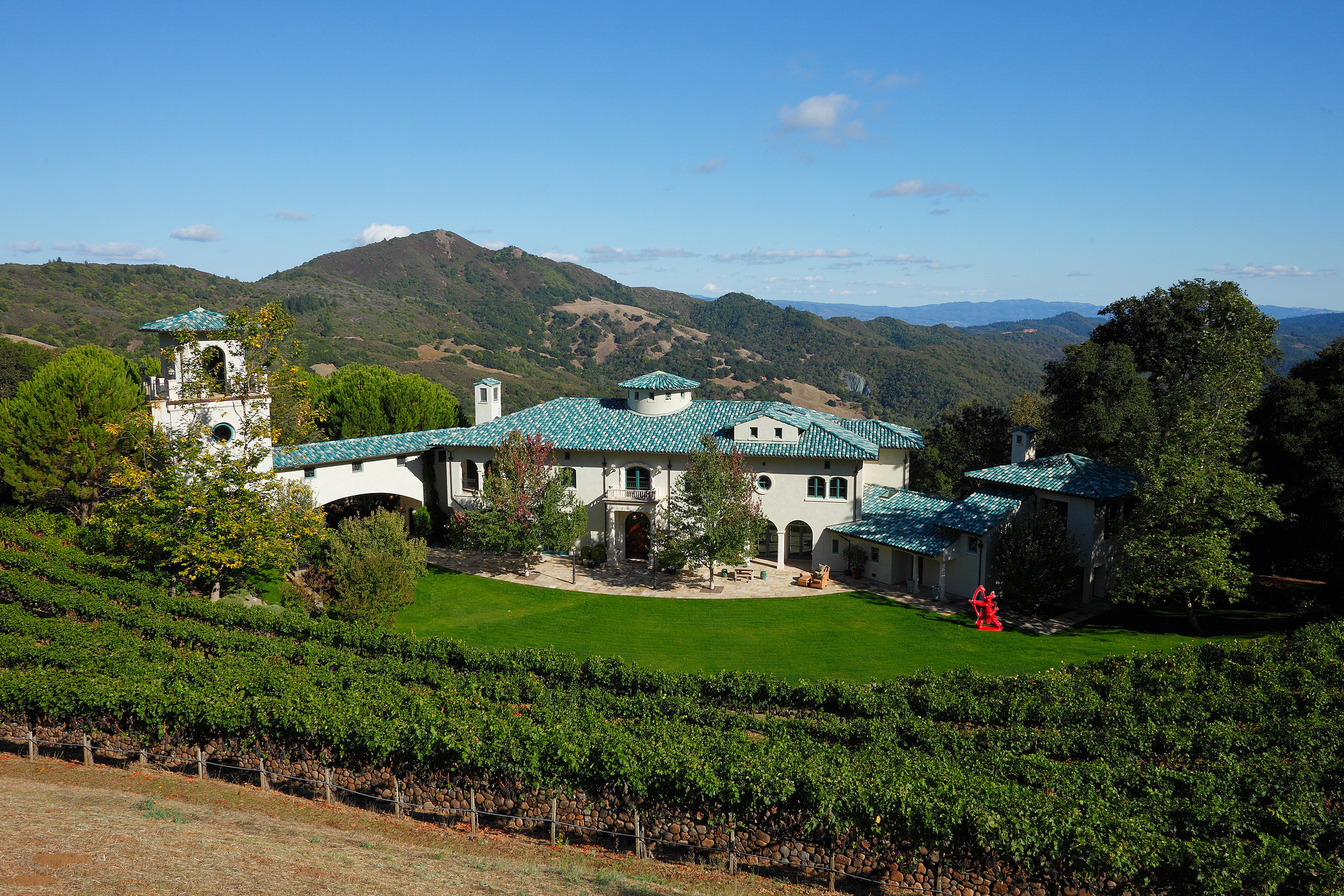 Sure-looks-like-Tuscany-Italy-Robin-California-estate