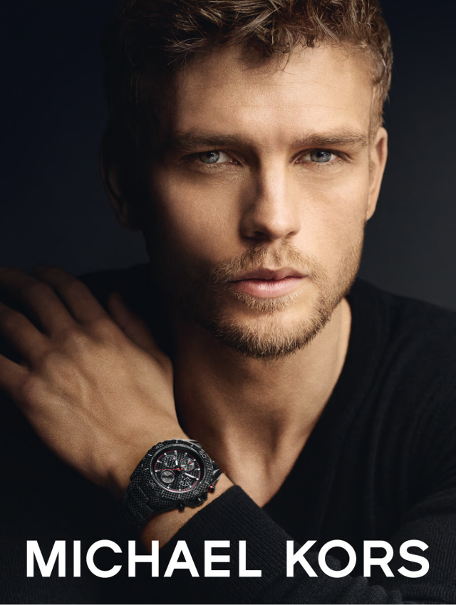 michael-kors-22jetmaster22-watch-fw-2015-16-by-mario-testino065.png