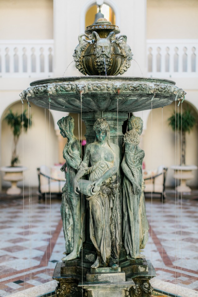 Gianni-Versace-Casa-Casuarina-Daytime-Mansion-Courtyard-Fountain