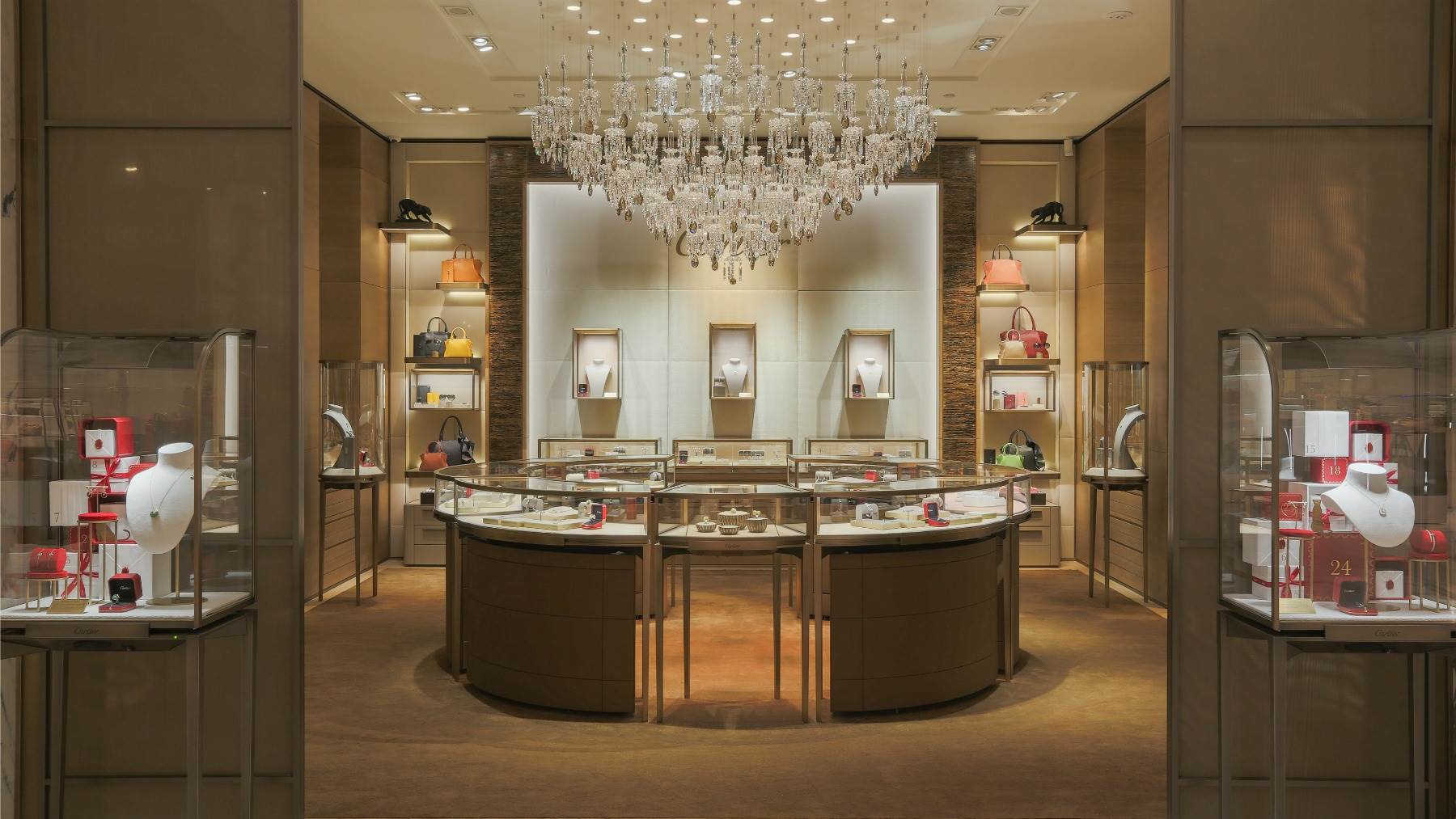 Cartier Opens 2nd Boutique in De 